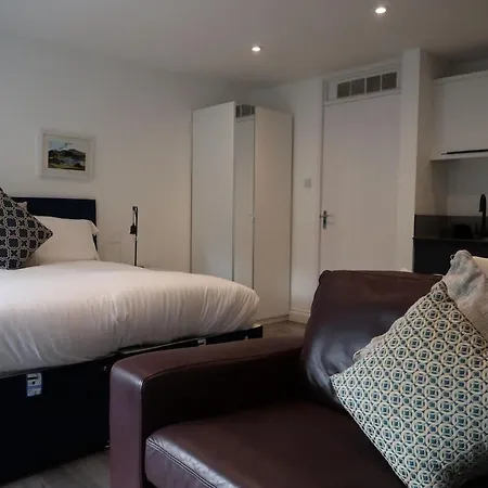 Recently Refurbished Town Centre Flat * Penrith