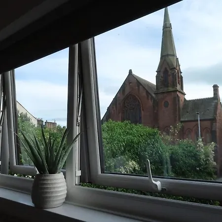 Recently Refurbished Town Centre Flat * Penrith